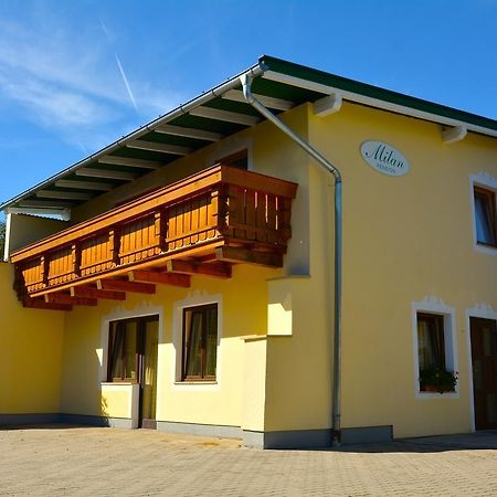 Hotel Pension Milan Zell am See Exterior foto