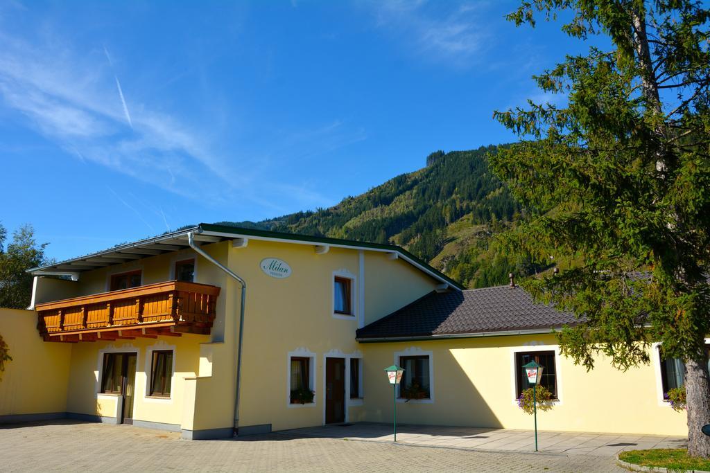 Hotel Pension Milan Zell am See Exterior foto